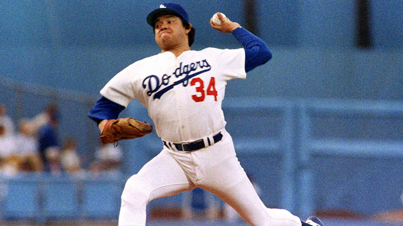 Los Angeles Dodgers legendary pitcher Fernando Valenzuela dies at 63