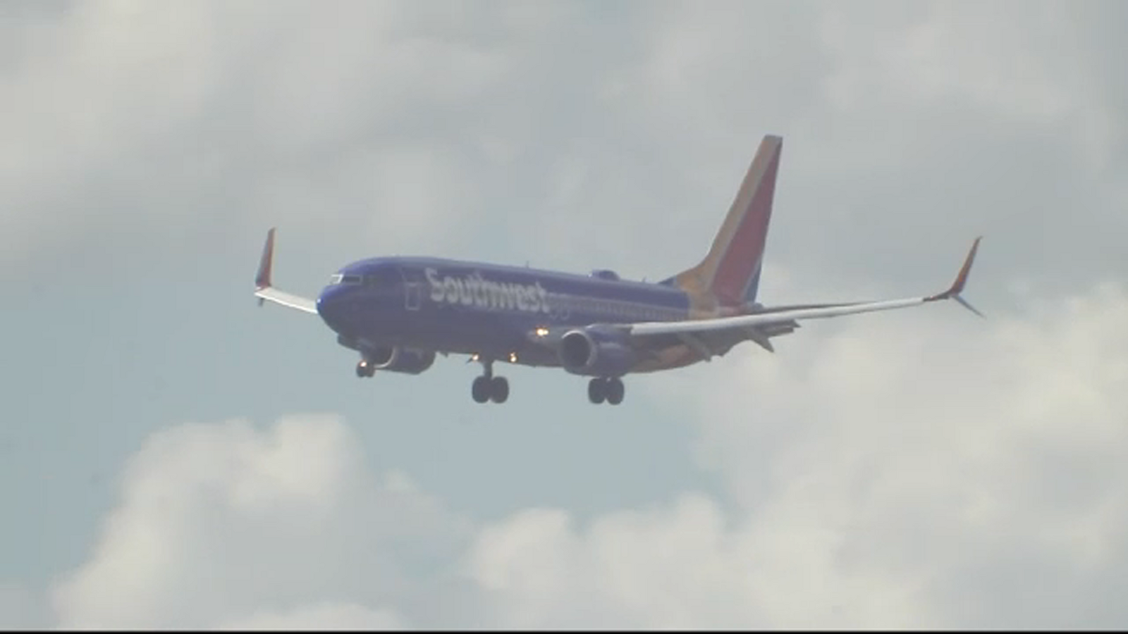 Hobby Airport flights disrupted by Wings over Houston rehearsals