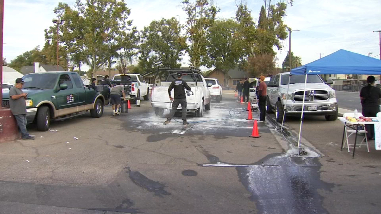 Memorial car wash held for family of sisters killed in central Fresno