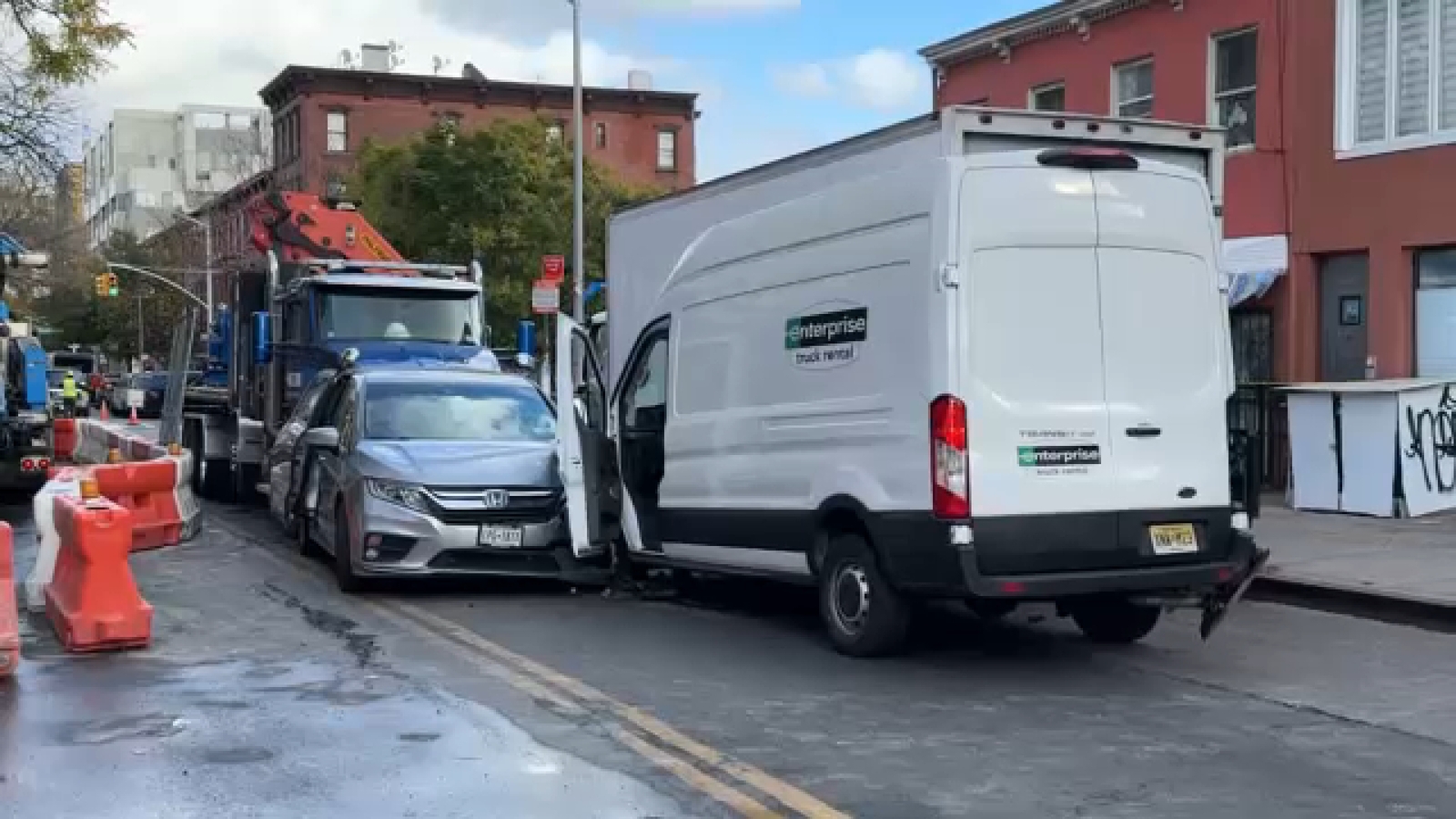 37-year-old construction worker struck and killed by van in Bed-Stuy, Brooklyn: police