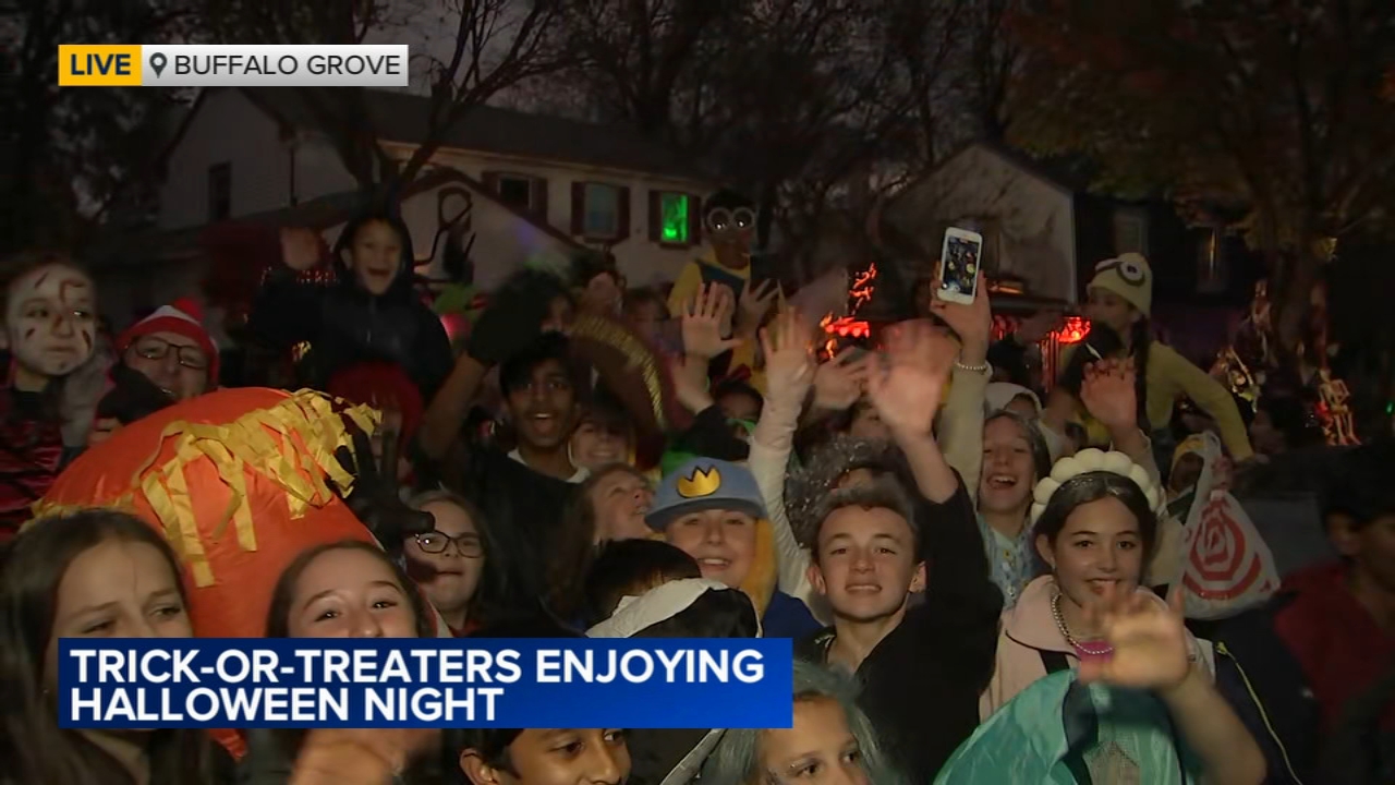 Trick-or-treaters celebrate Halloween across Chicago area