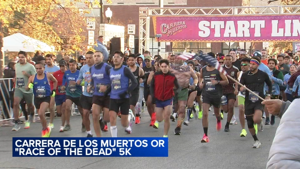 Thousands run Pilsen's Carrera de Los Muertos on this Day of the Dead