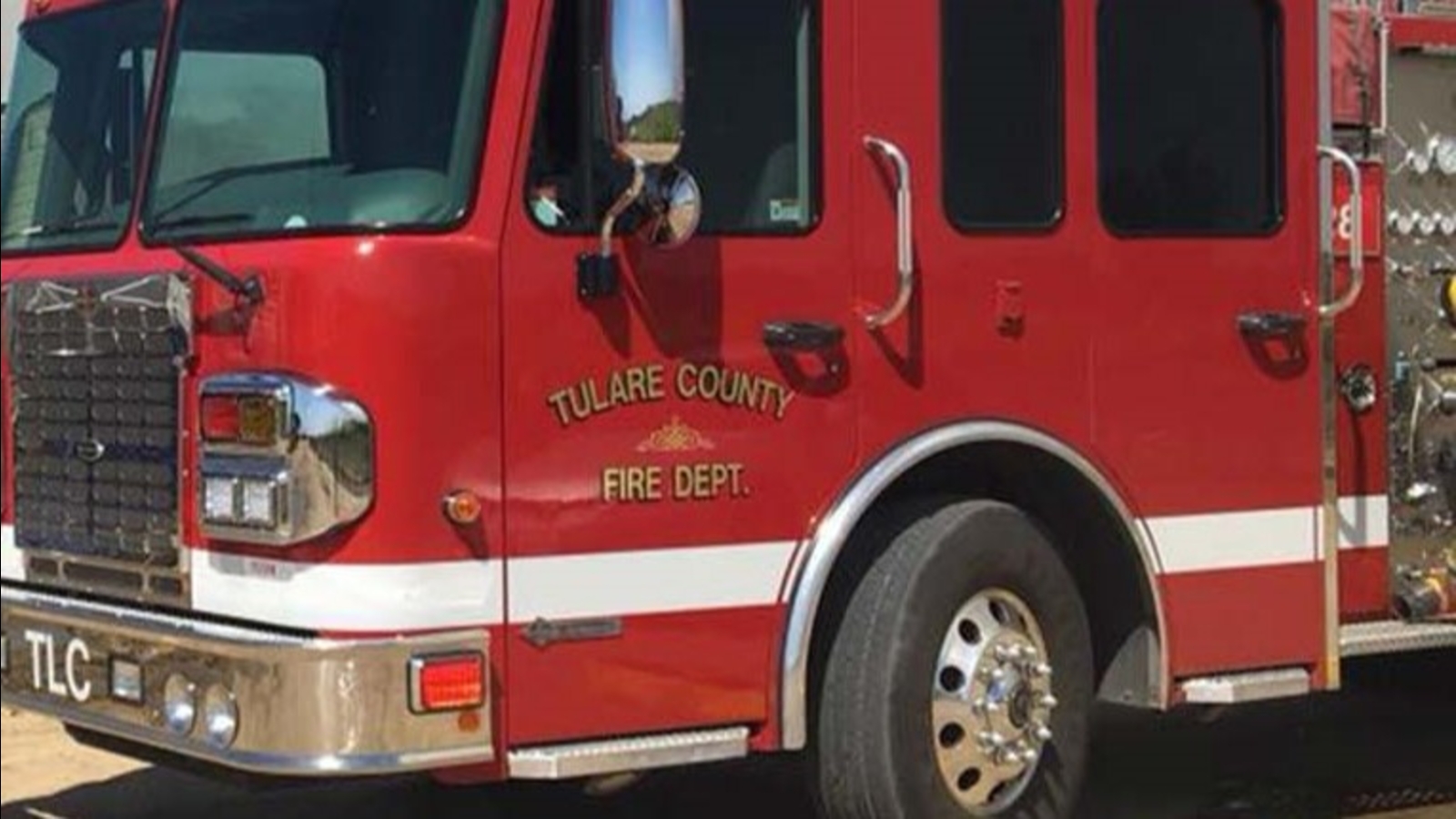Crews battling fire at large workshop in Tulare County