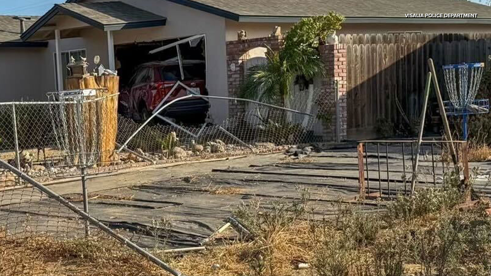 2 arrested in suspected DUI crash into Visalia home, police say