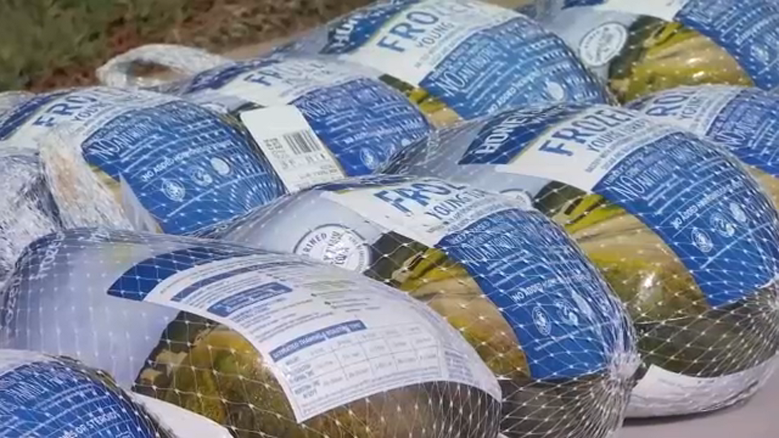 Hundreds of turkeys given away to families in Merced ahead of Thanksgiving