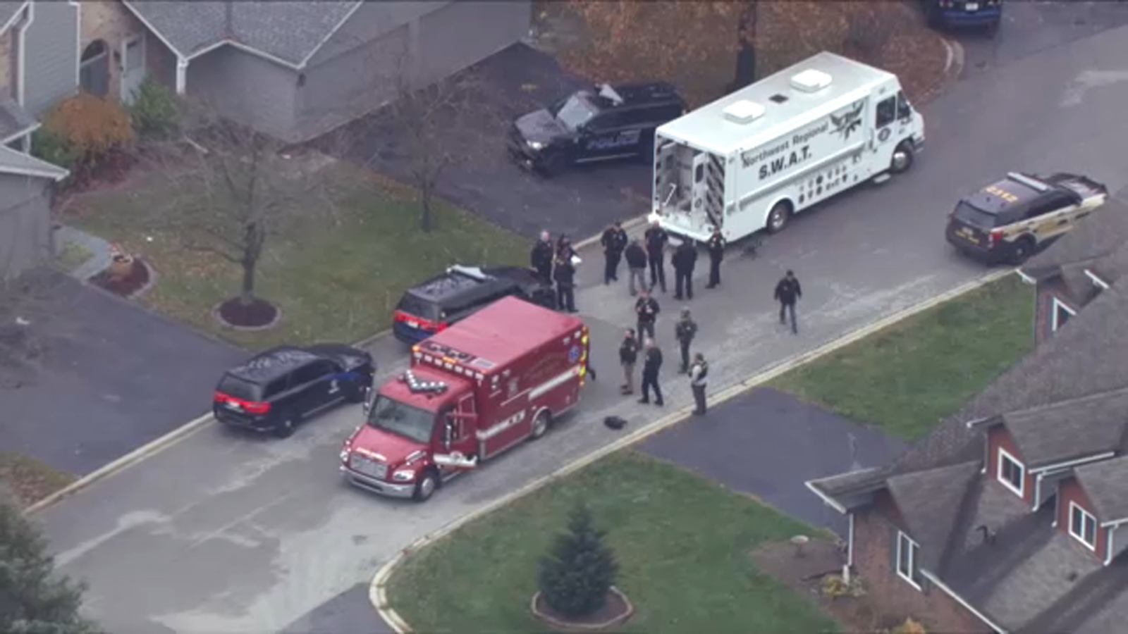 1 in custody after Schererville, Indiana police, SWAT standoff near