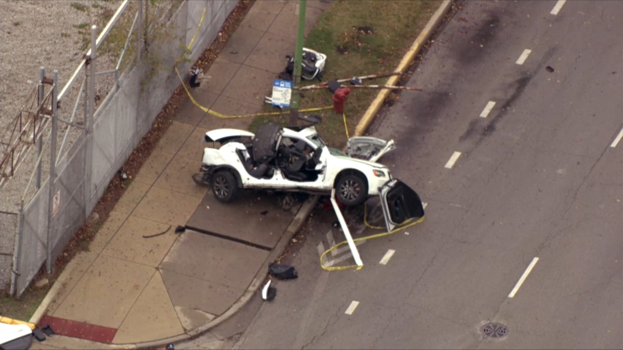 Man killed, 4 others hurt in South Side crash: police
