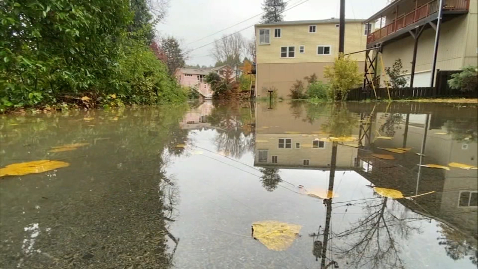 North Bay residents moving to higher ground amid flooding fears - ABC7 ...