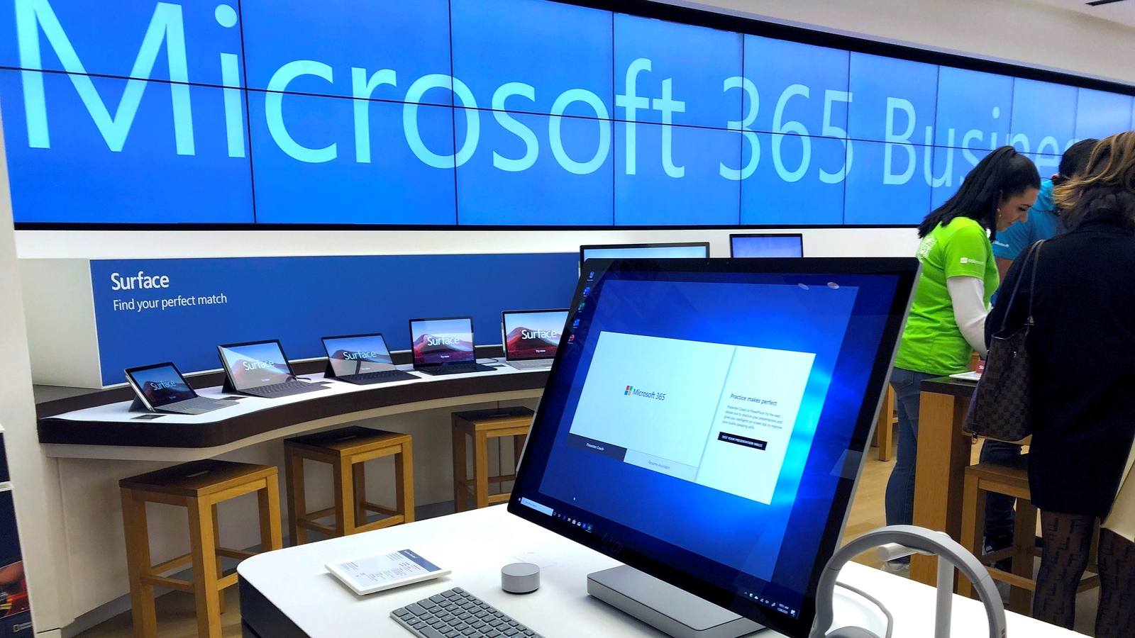Outlook outage Microsoft 365 users report issues with email service; company says a fix has