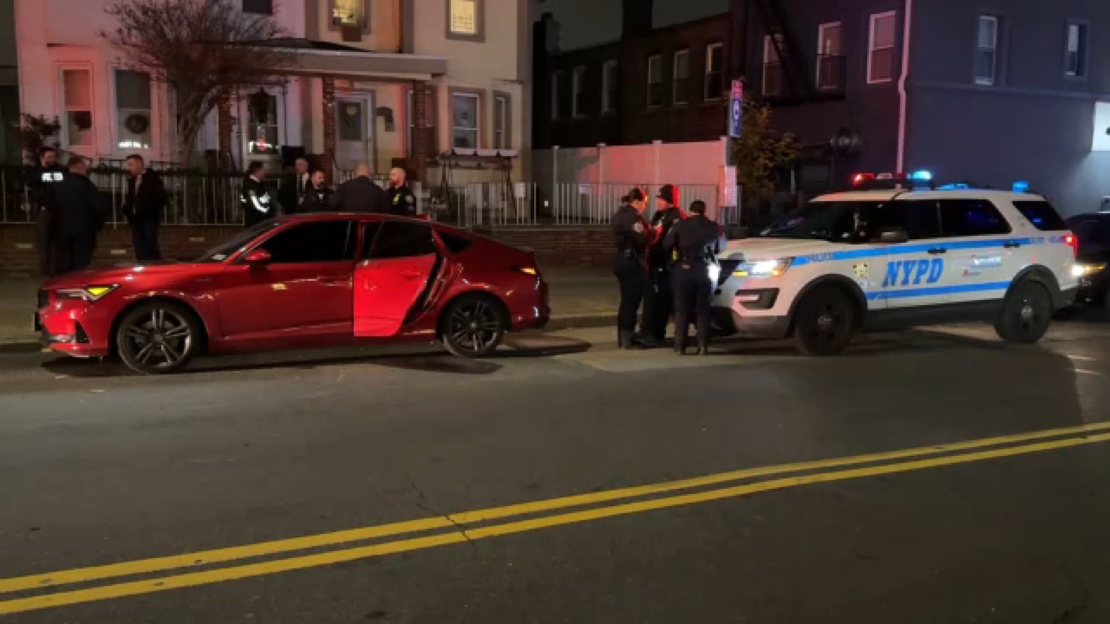 NYC Crime: Car stolen outside Queens laundromat with child still inside ...