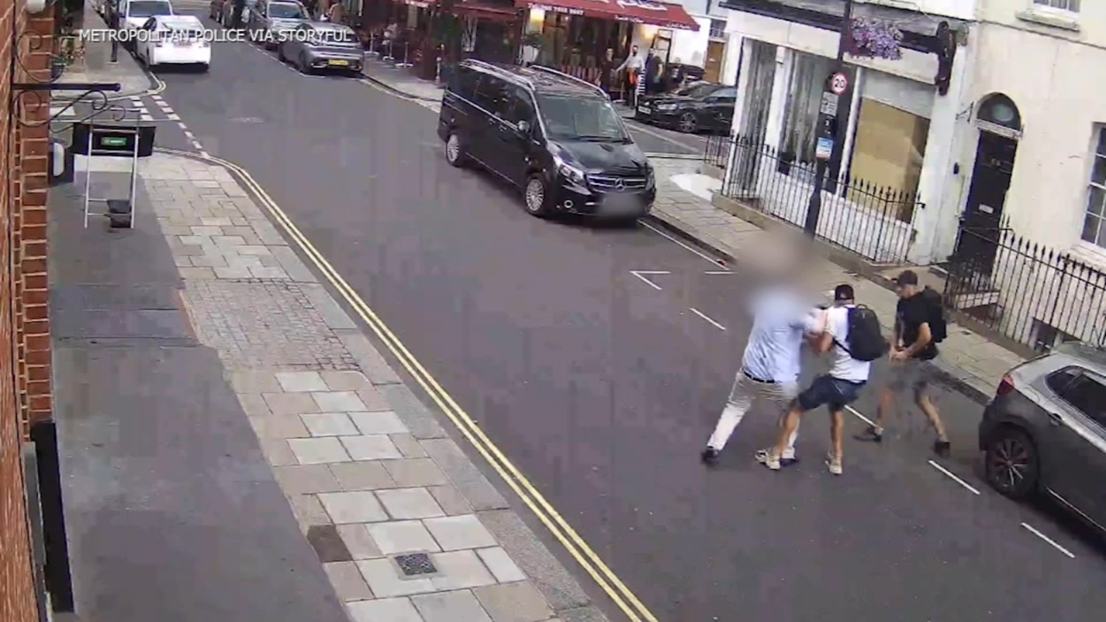 Grandfather Christopher Harris fights off thieves as trying to take ...