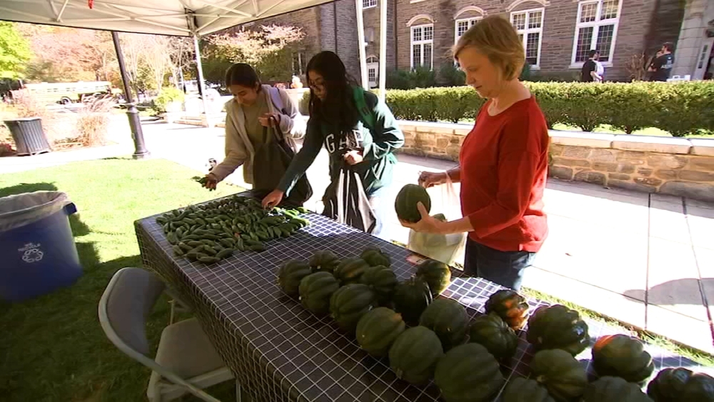 Penn State Abington helps to serve the community in need