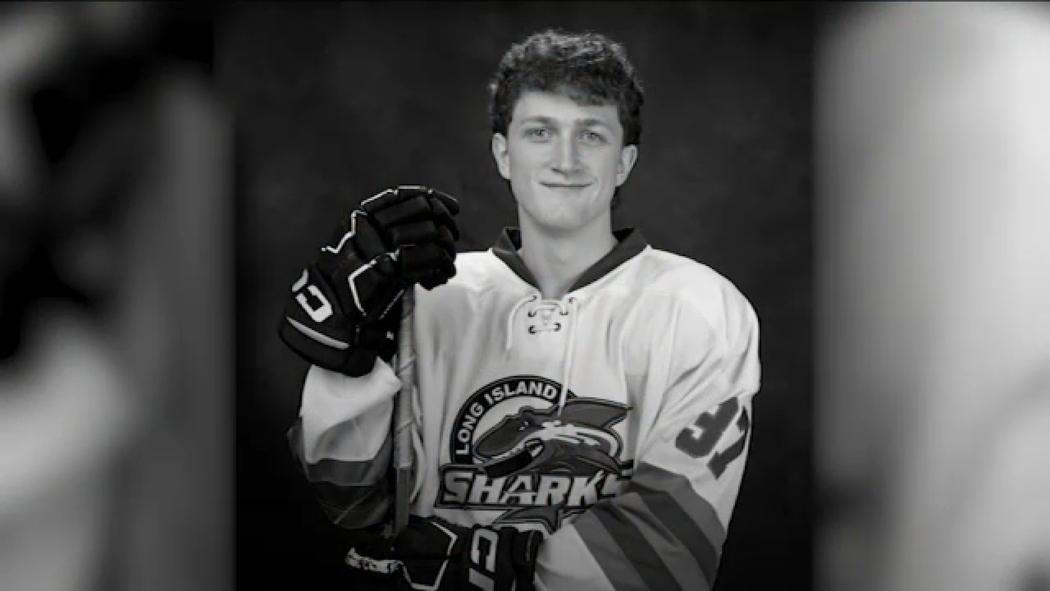 Teammates, fellow students mourn 17-year-old hockey player who collapsed, died  during Long Island charity game - ABC7 New York