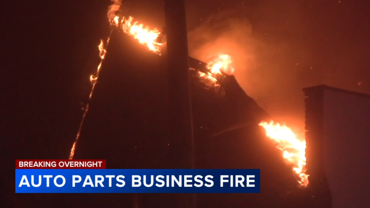 Fire guts auto parts building Lehigh Street in Allentown