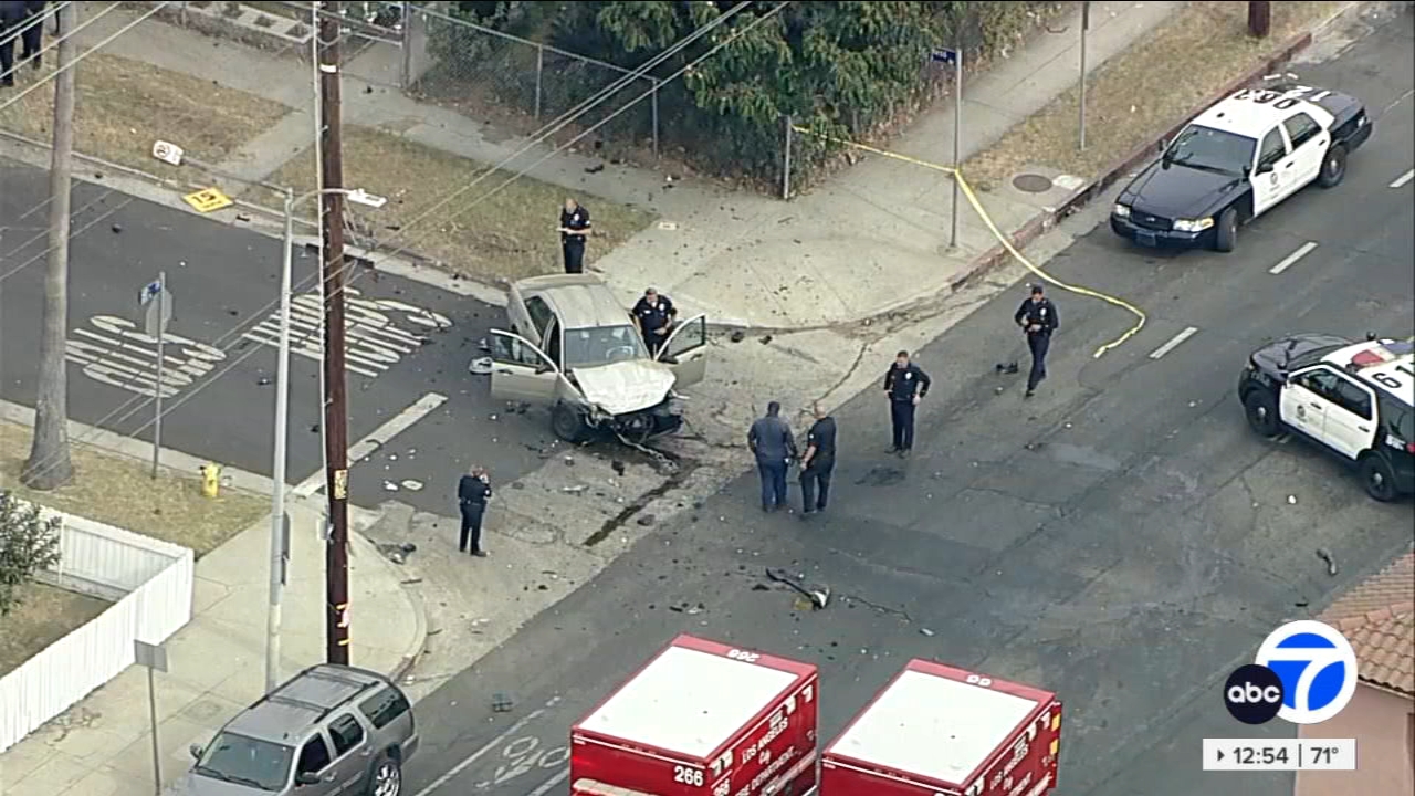 Chase suspect involved in South LA crash while fleeing from police