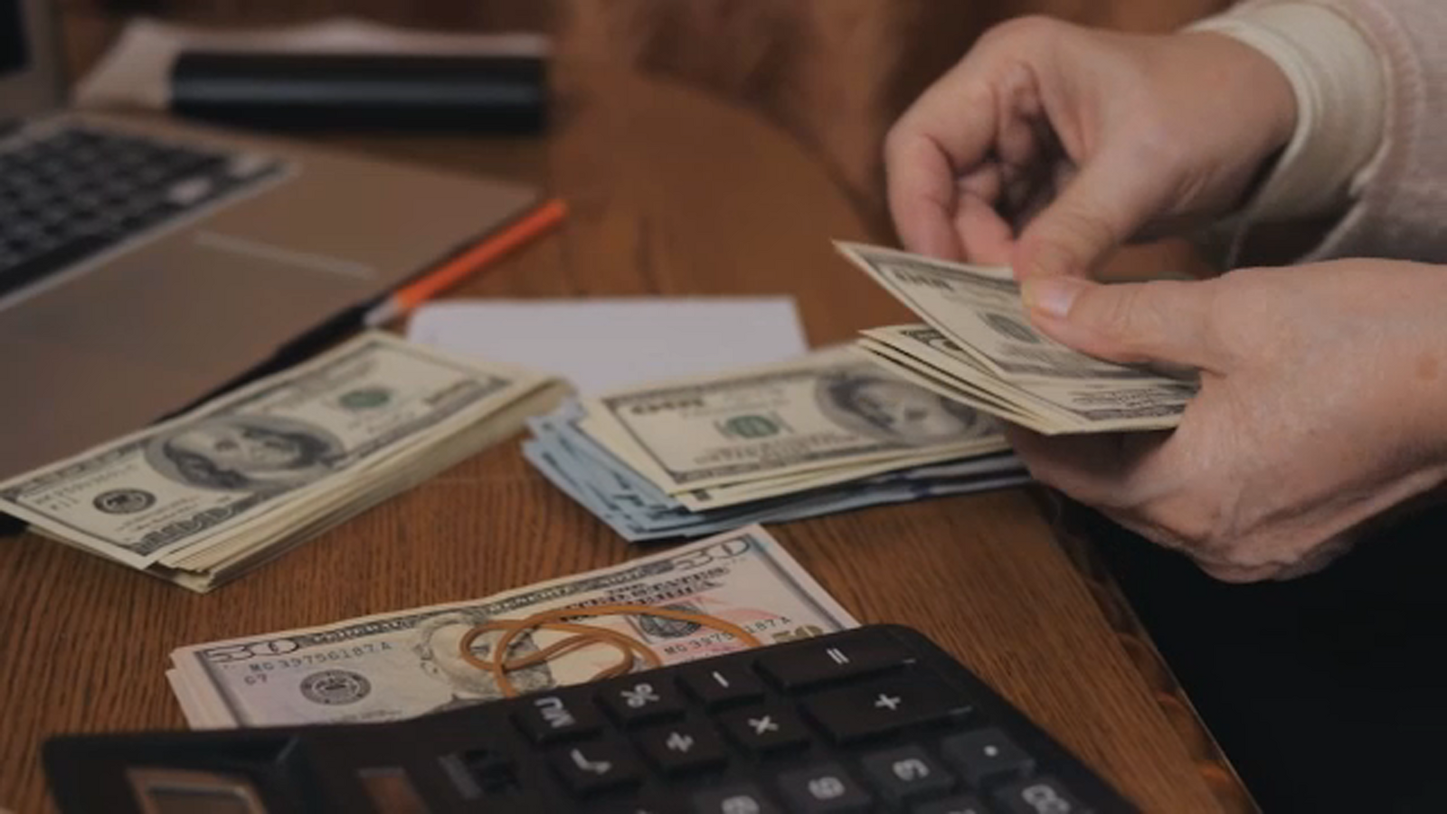 Fresno will not ask about citizenship status of street vendors who report wage theft