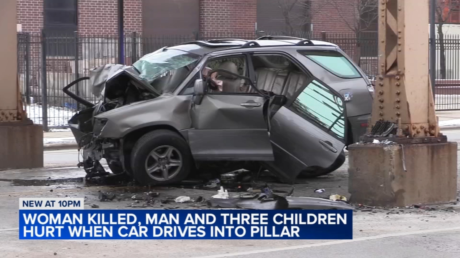 Woman killed, man and 3 kids seriously hurt in car crash in 4300-block ...