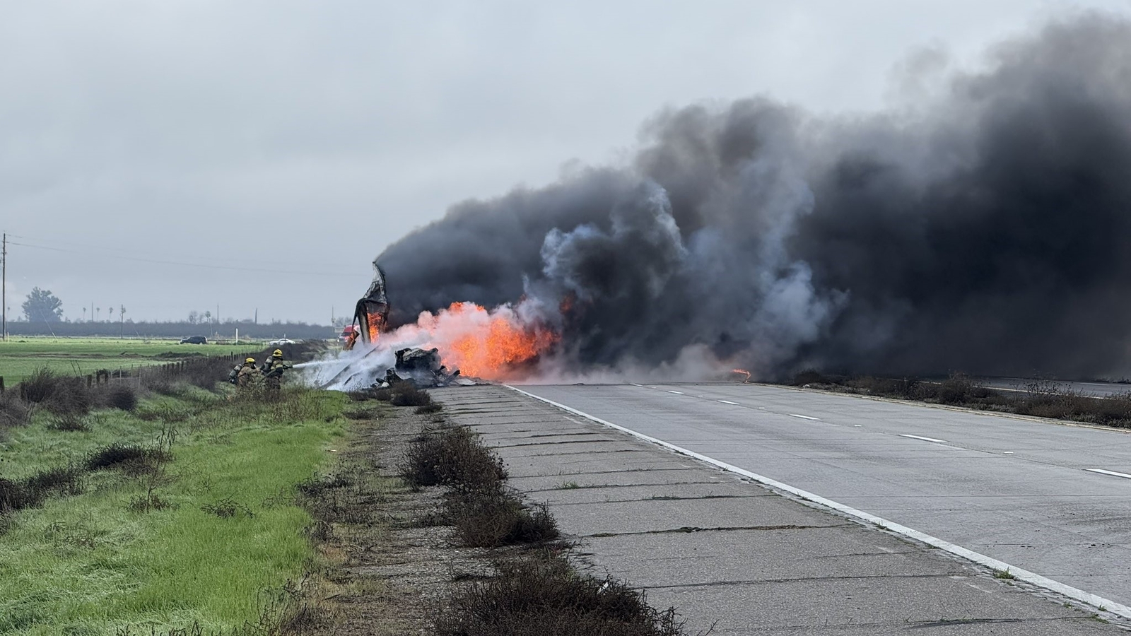 Big Rig catches fire, forces closure of Highway 152 in Madera County