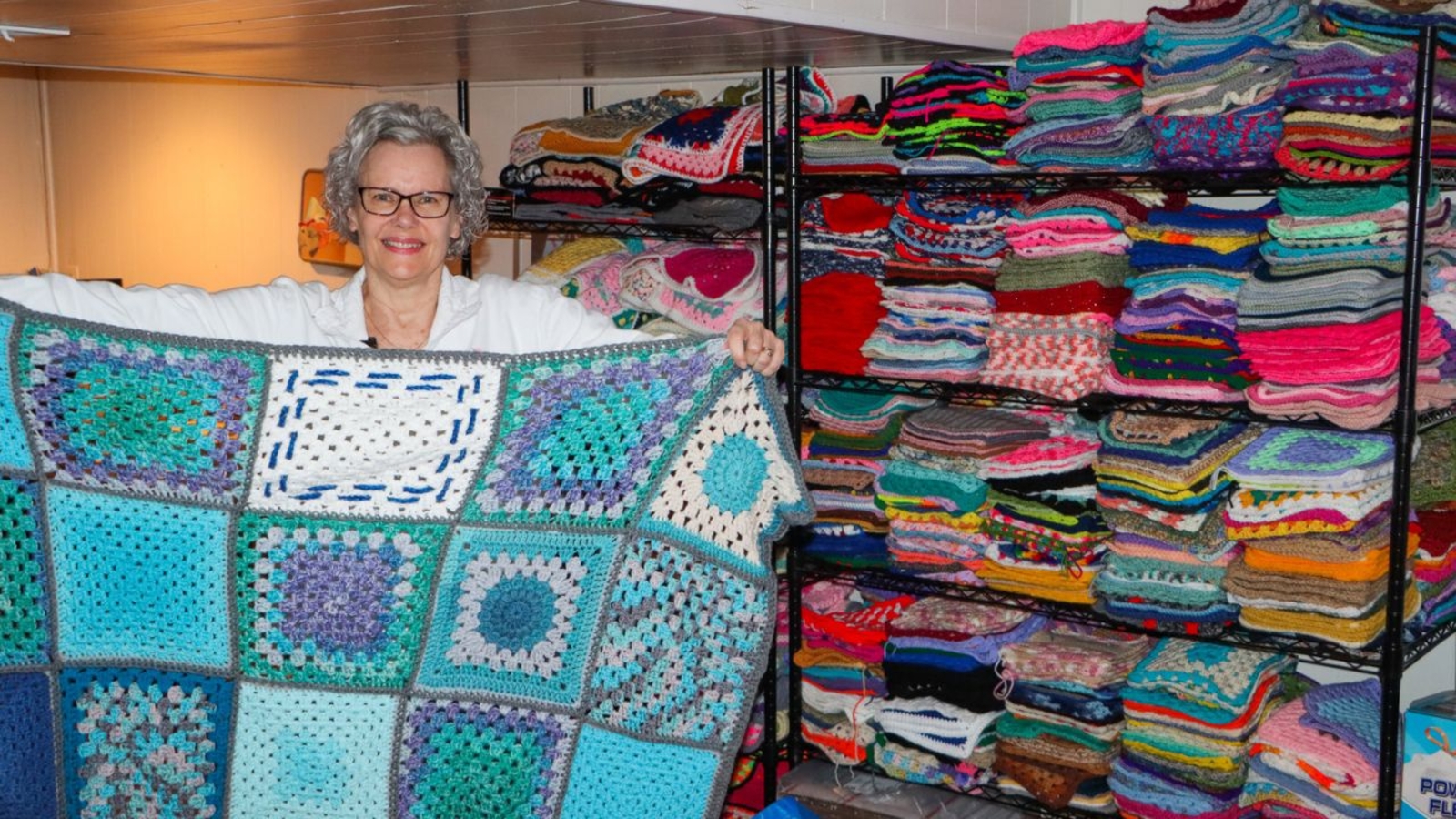Cancer Survivors Loom For Pom Pom Blanket Pom Pom Blanket Pom Pom Loom Diagonal Baby Blanket