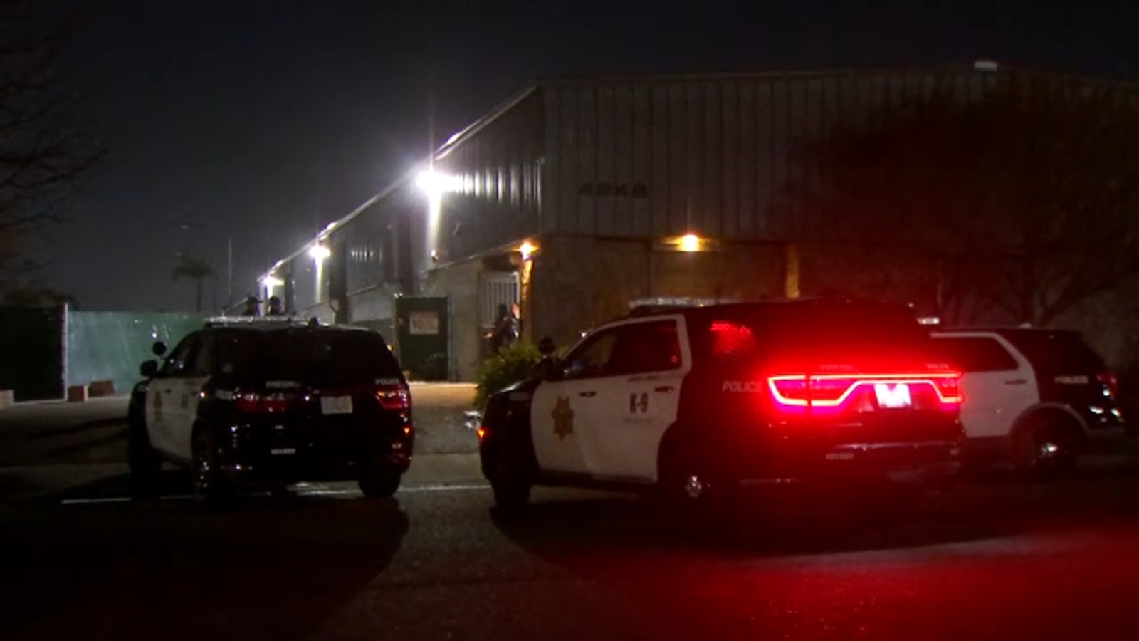 Multiple people break in, steal from tobacco warehouse in east central Fresno, police say