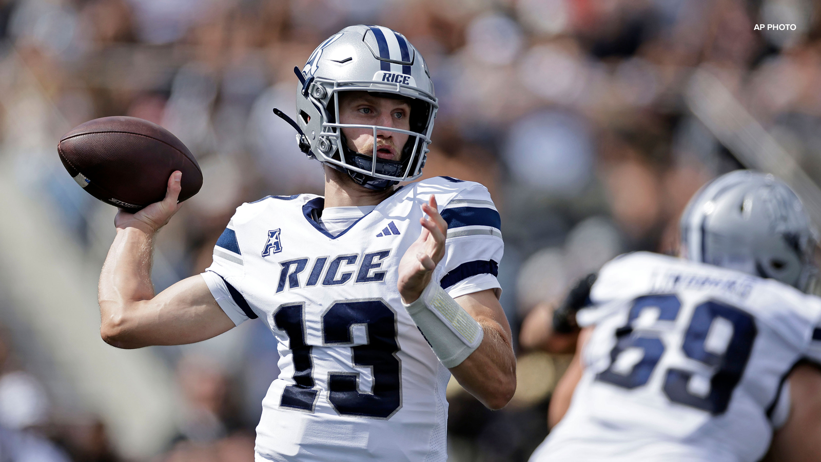 EJ Warner, son of NFL Hall of Fame quarterback Kurt Warner, commits to Fresno State