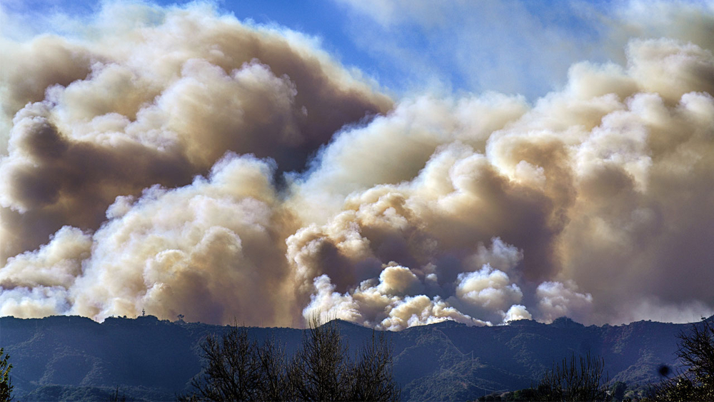 Dust and ash advisory issued for LA County amid fires, wind