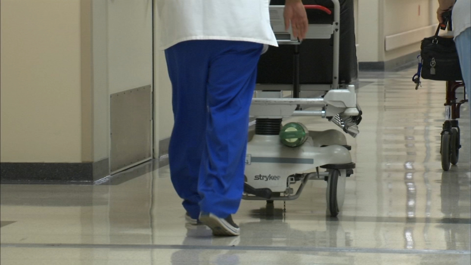 医療債務が信用報告書に掲載されることは禁止されているにもかかわらず、専門家は支払う義務がある人たちにできる限りの支払いをするよう奨励し、アドバイスを提供している