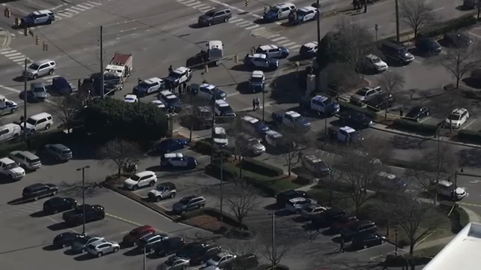 Friday night goes on as normal at North Hills after shooting: 'Never ...