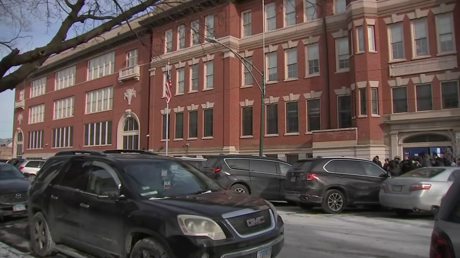 ICE denies it sent agents to Chicago school, Secret Service says it was