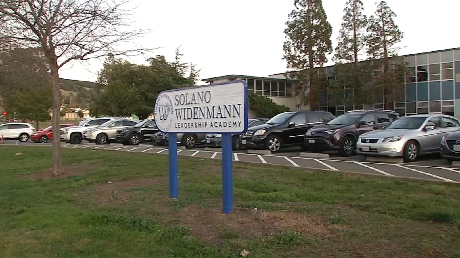 Solano Widenmann Leadership Academy: Classes canceled for hundreds of  Vallejo students after copper thieves cut power to school - ABC7 San  Francisco