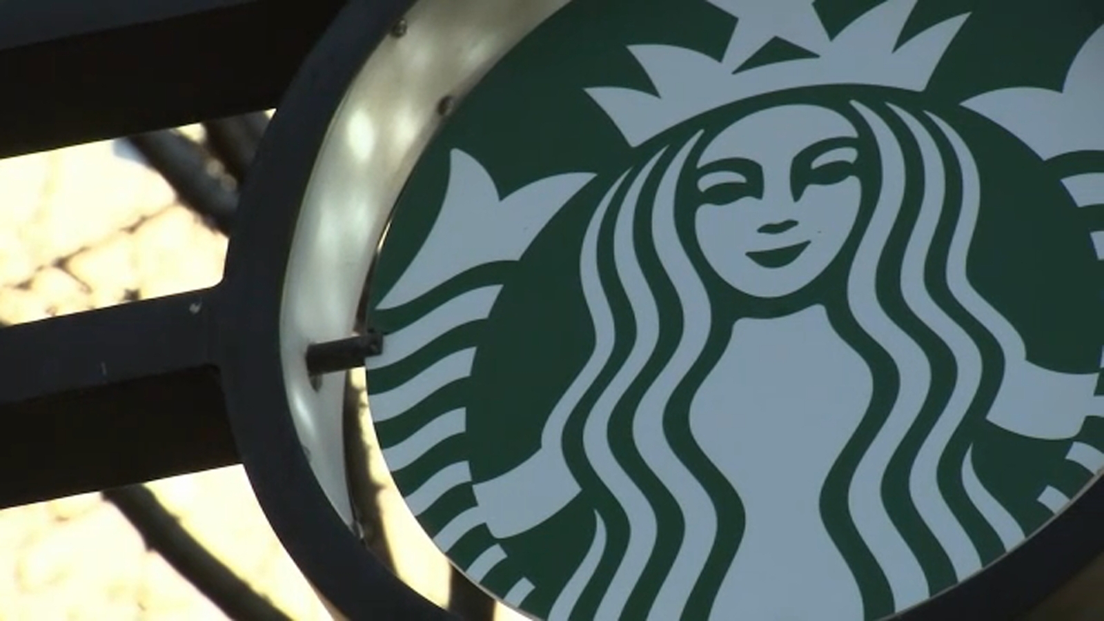 Starbucks brings back some policies taken away during COVID, including free refills