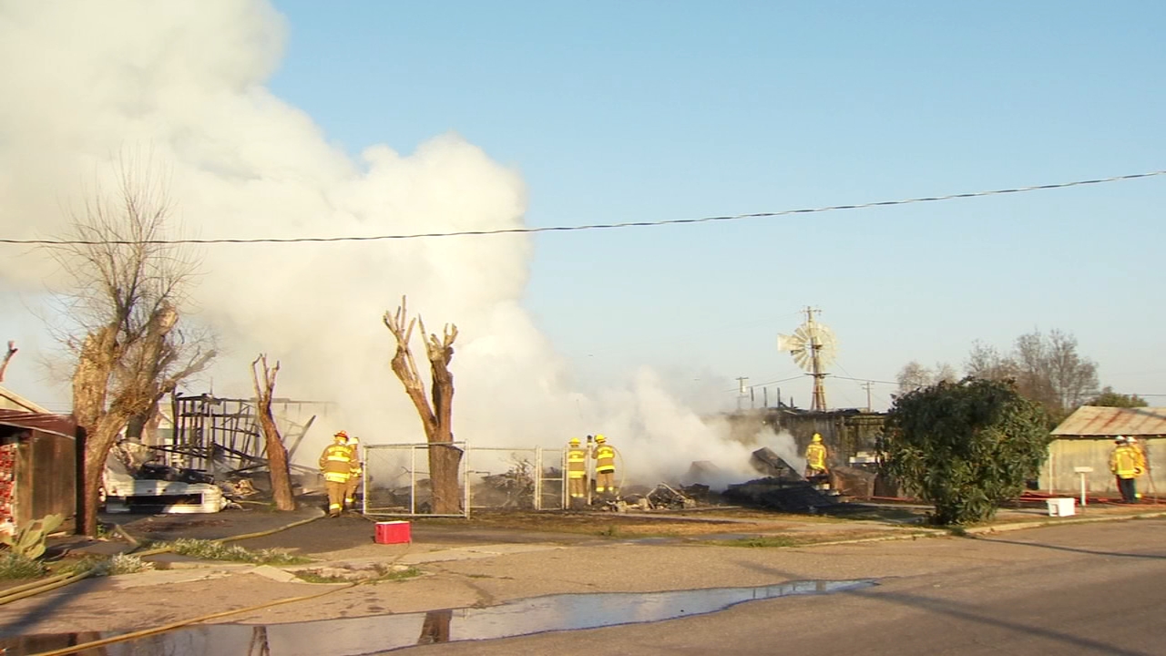 House destroyed following fire in Fresno County, officials say