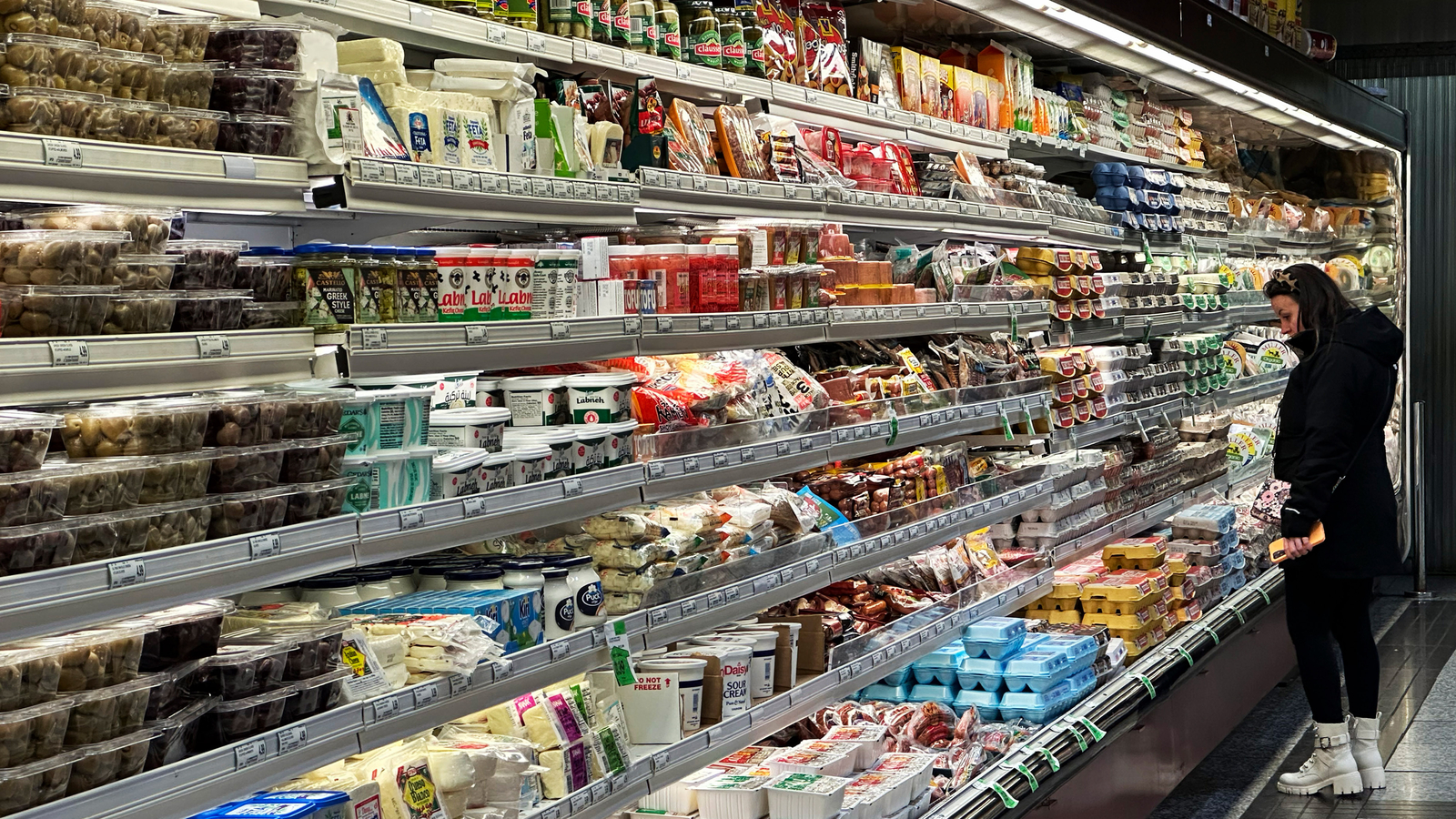 Trump's Tariffs Hit US Consumers' Wallets
