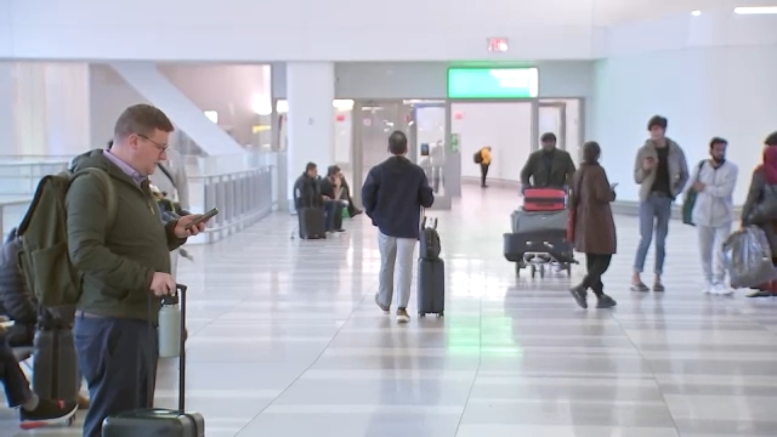 DC Crash Jitters Grip Air Passengers
