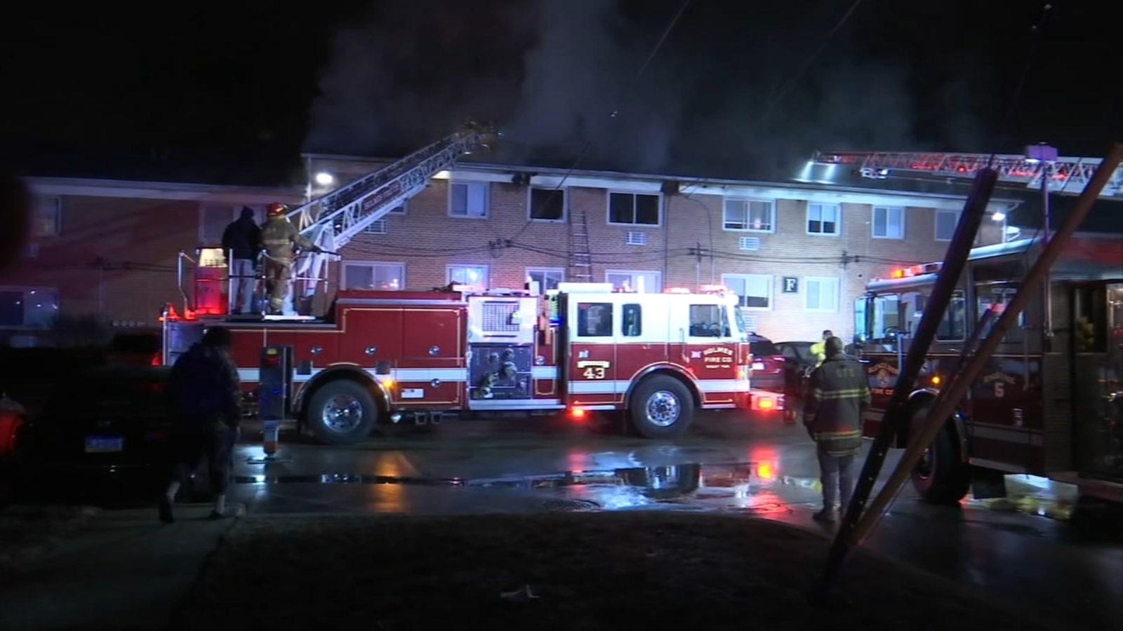 7 displaced after fire breaks out at New Orleans Park Apartments in ...