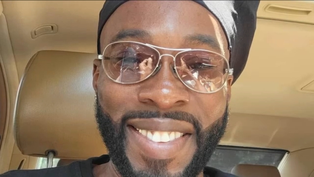 Neighbors mourn loss of man shot and killed over parking dispute in Morris Park