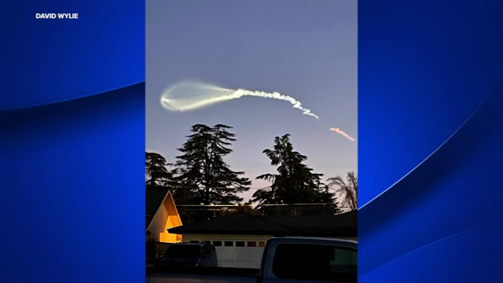 Streaks of light spotted in sky across Central California after rocket launch