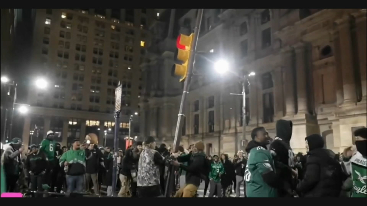 21 people sought after traffic lights torn down in Center City following Super Bowl