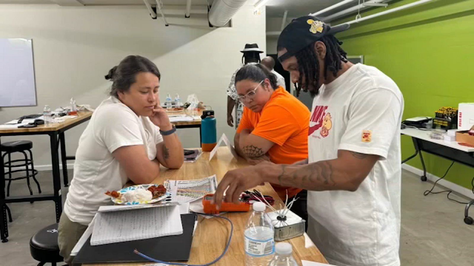 Fresno Metro Black Chamber of Commerce offering electric vehicle career training program