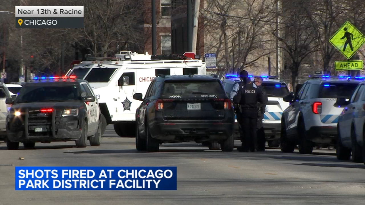 Man arrested after shots fired in Chicago Park District building: CPD
