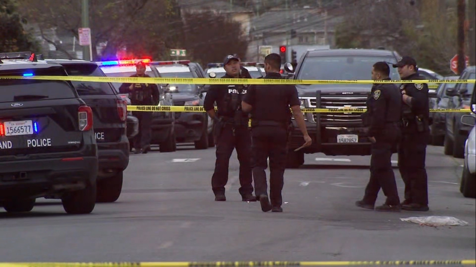 Man injured after exchanging gunfire with Oakland officers, police say ...