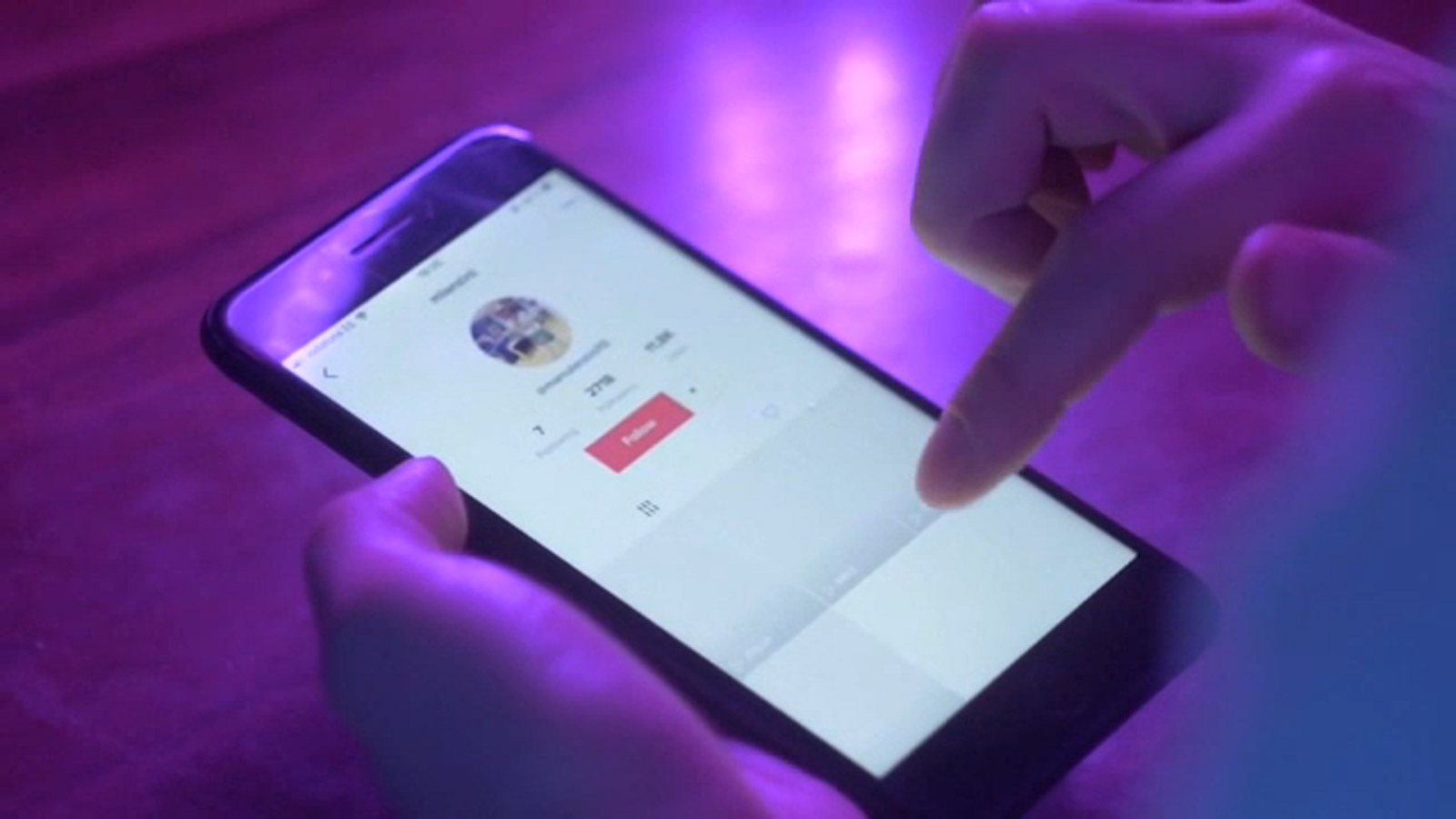 Tips from Valley doctor on balancing internet activity for kids