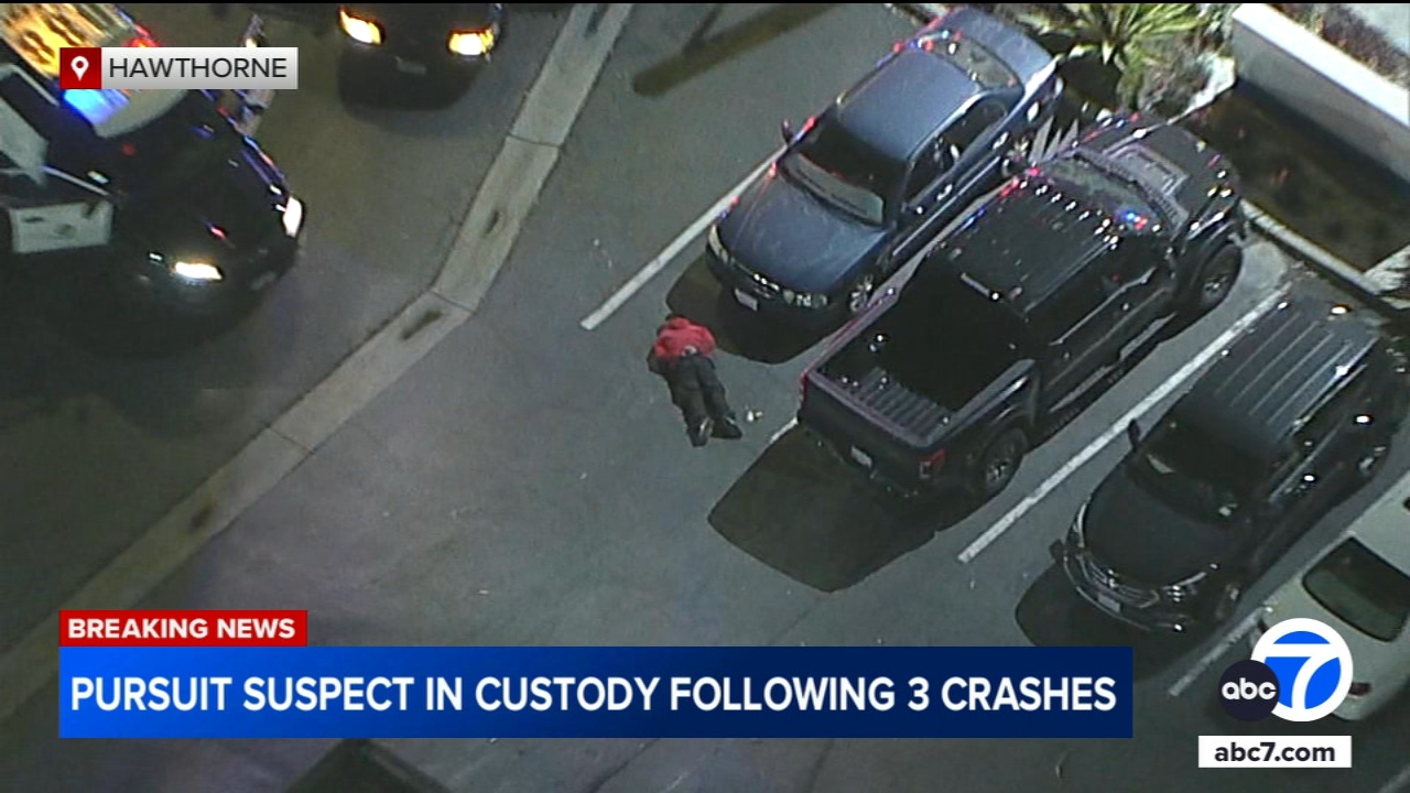 Police chase of alleged armed suspect ends in crash in Hawthorne