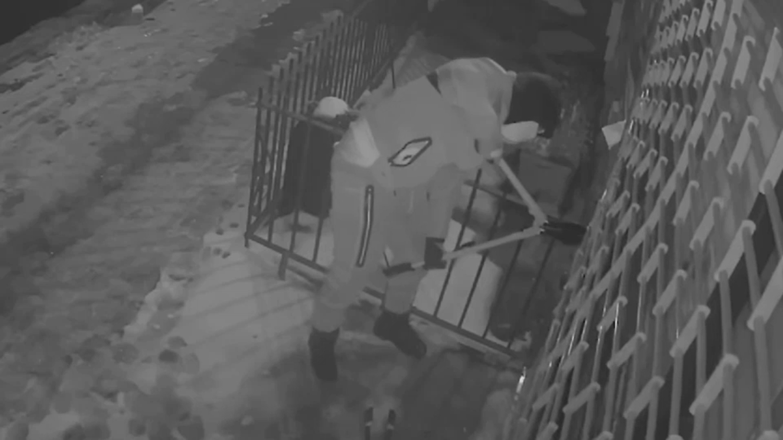 Pharmacy burglary spree: NYPD searching for suspects in robbery pattern ...