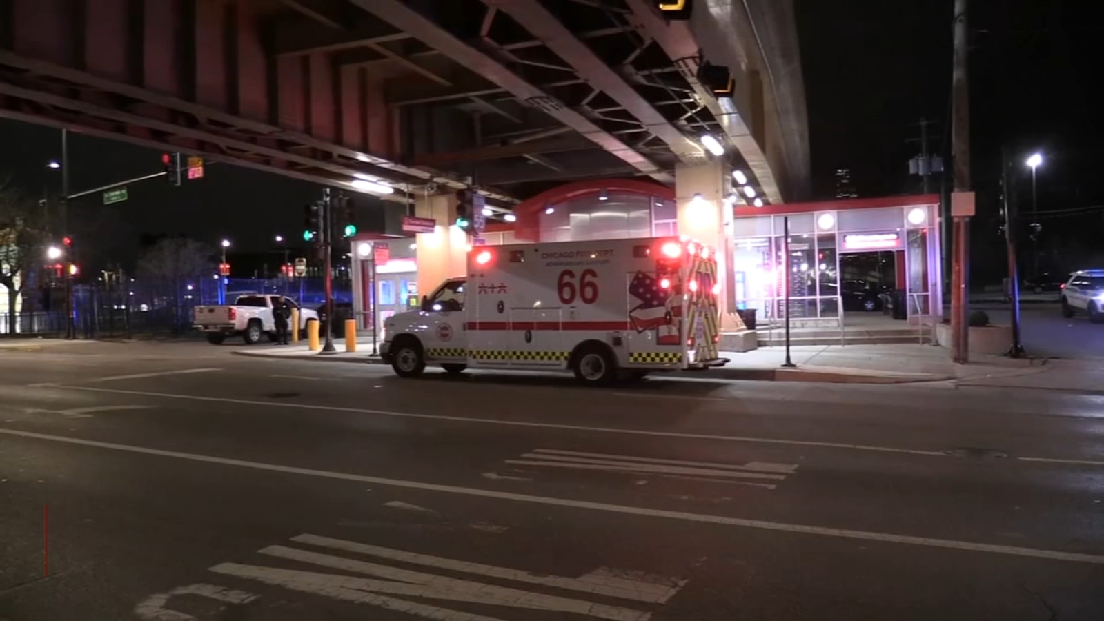 1 charged in stabbing of man on Cermak CTA Red Line train, Chicago ...