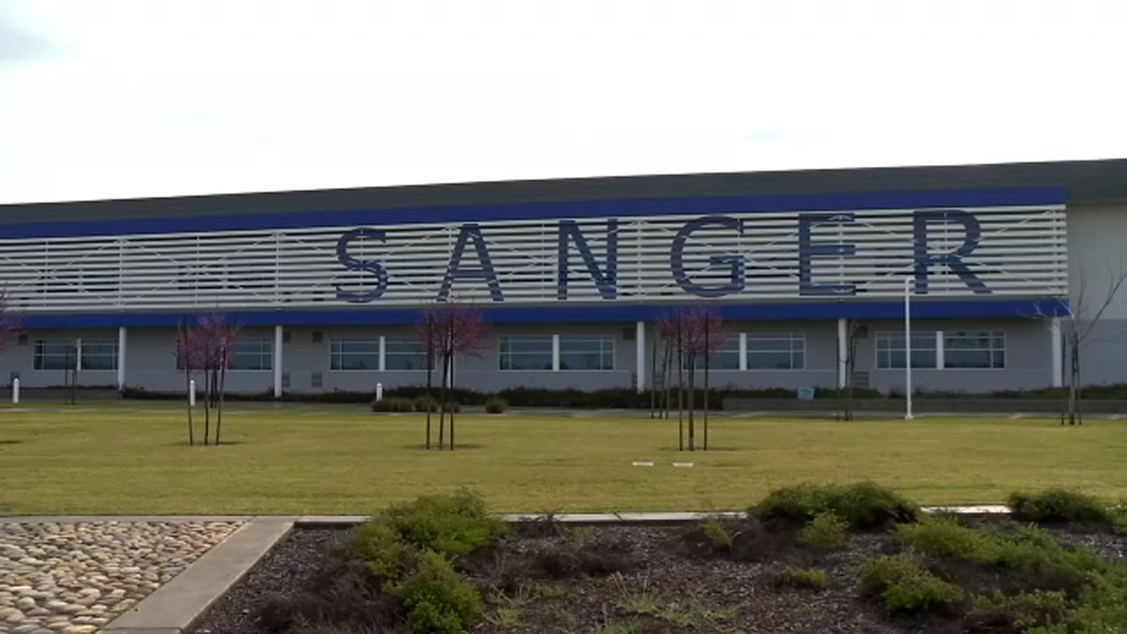 Principal of new John F. Kennedy Middle School explains name recommendation, mascot choice