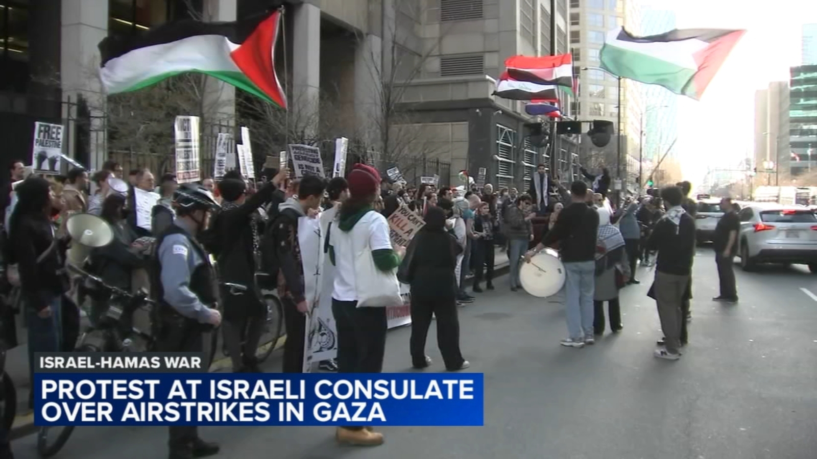 Pro-Palestinian protest in Chicago today: Demonstrators march from
