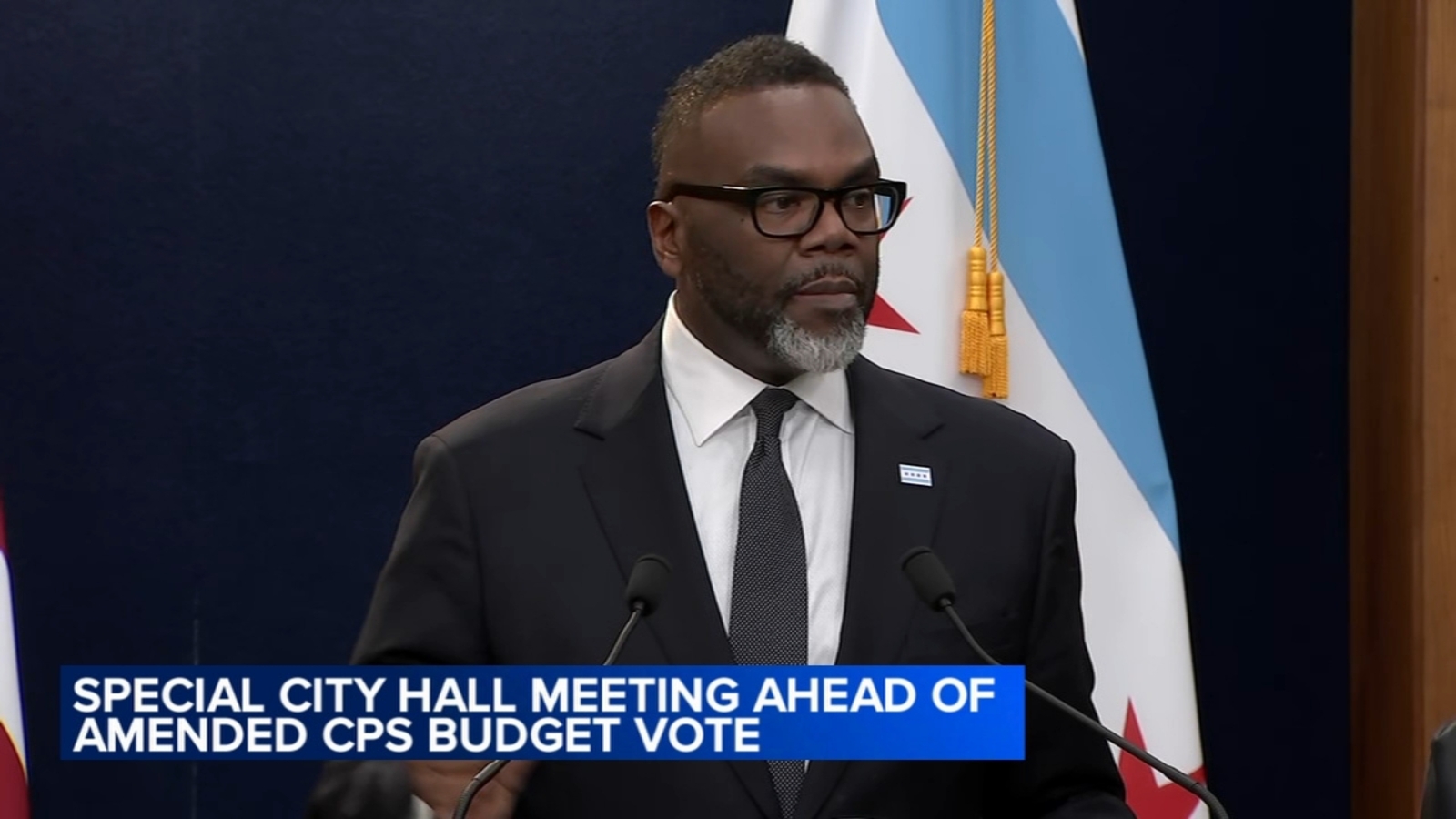 Mayor Brandon Johnson calls on Chicago Public Schools, CTU to resolve ...