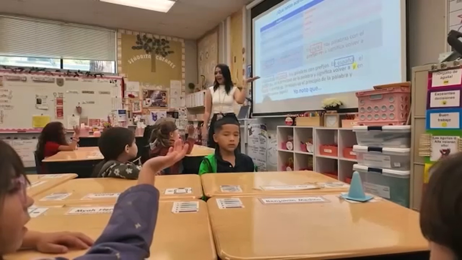 Teachers at Reedley school introduce new teaching strategy for dual immersion students