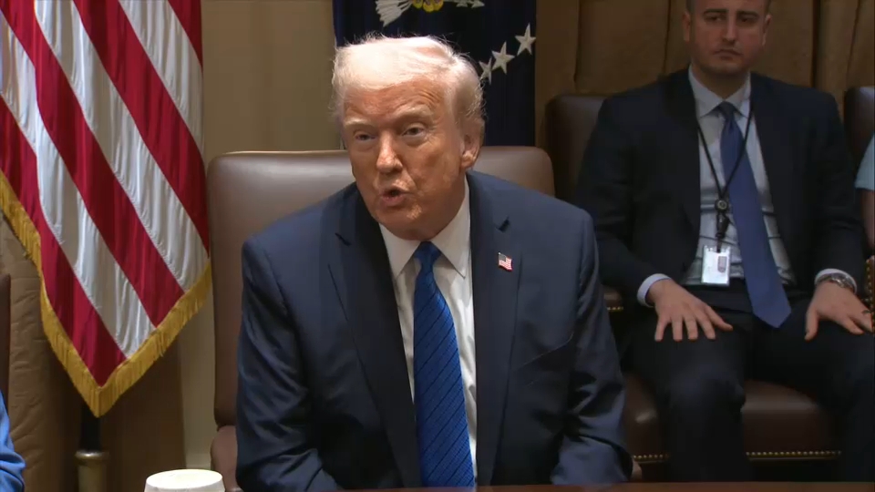 Trump stands by officials involved in texted war plans blunder